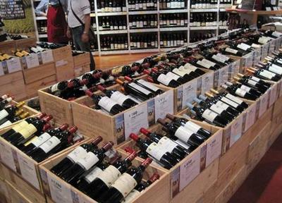 工廠附近開(kāi)什么店好？中國(guó)名酒折扣店加盟利潤(rùn)可觀，飲料及茶葉零售前景分析